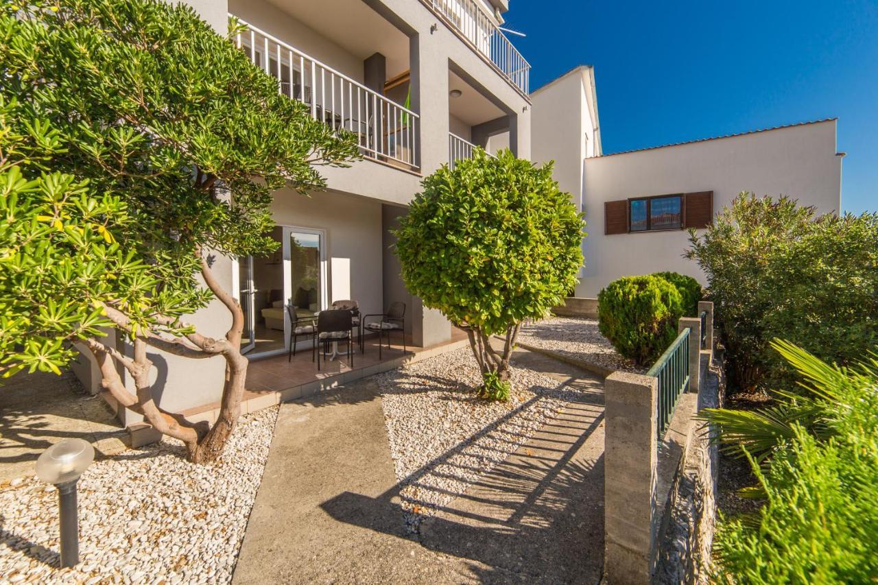 Apartments Color Brist Exterior photo